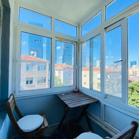 Missafir Stylish Flat Close To Malls In Sisli Apartment